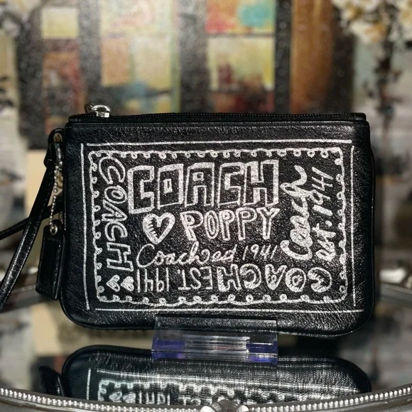 Coach Poppy Y2K Graffiti Script Leather Wristlet / Small Zip Pouch - Picture 1 of 10